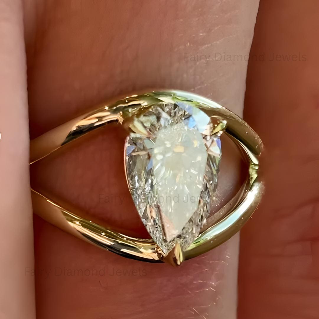 Pear Moissanite 14K Gold Ring – Teardrop Split Shank Anniversary Ring