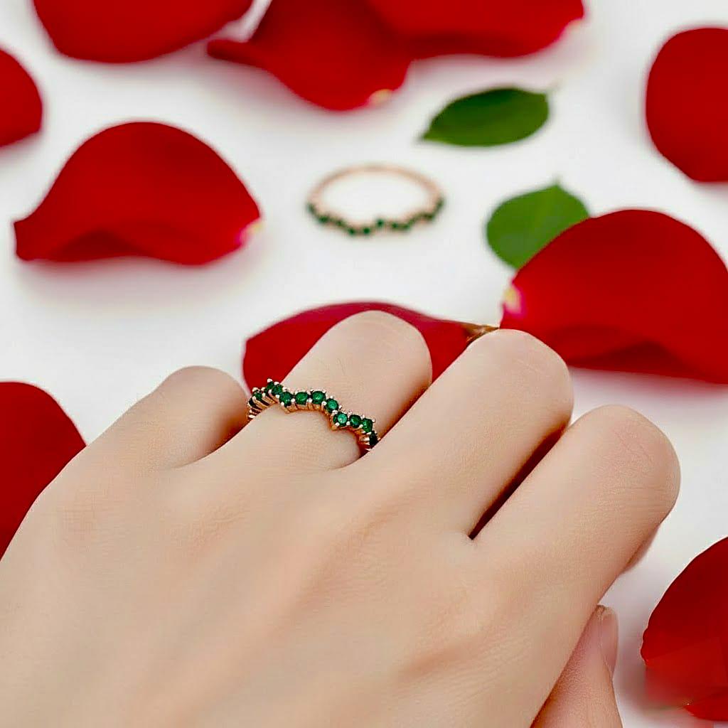 Emerald Ring 14K Gold, Dainty Emerald Stone Stackable Ring, Minimalist Birthstone Ring Statement Ring, Custom Stacking Ring, May Birthstone