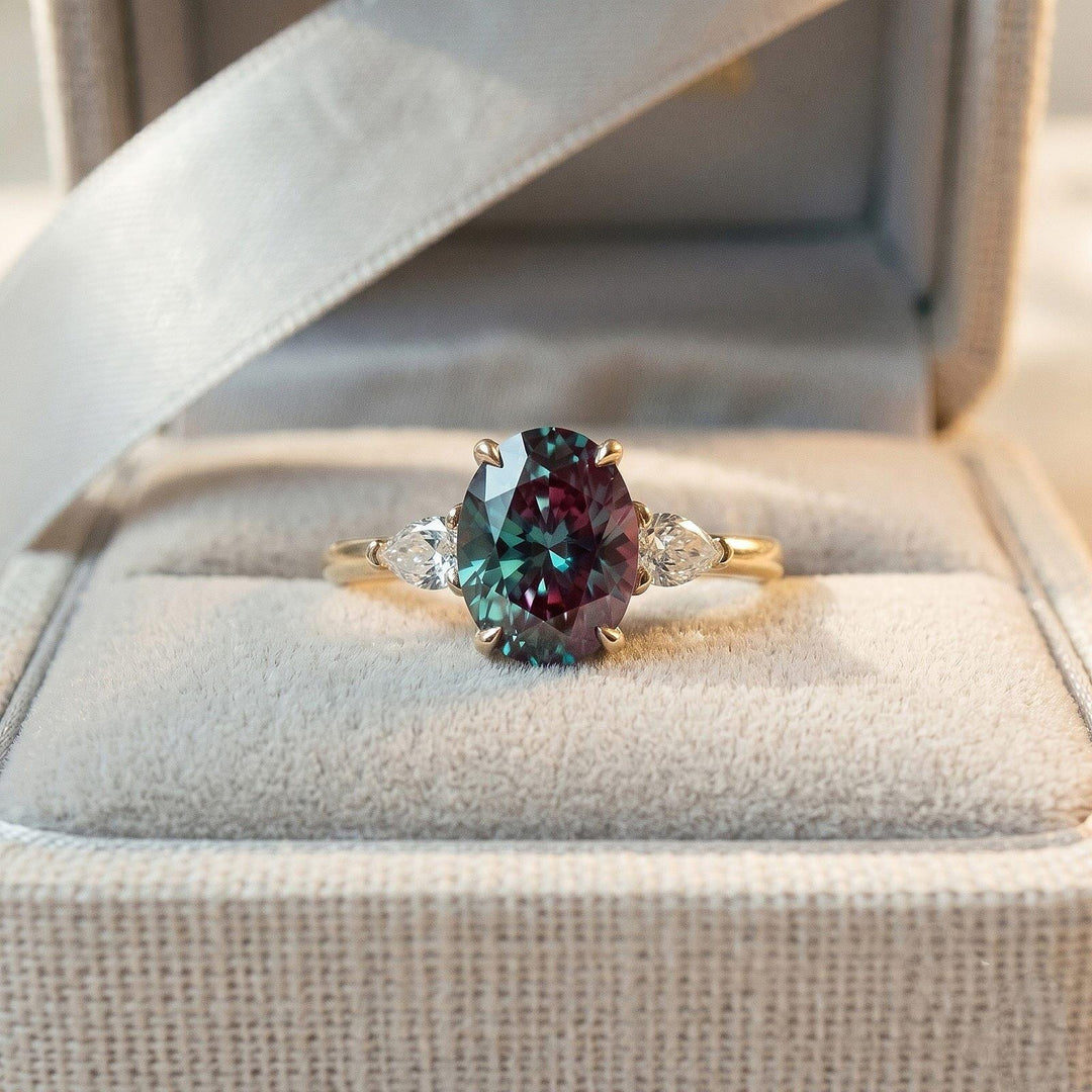 Alexandrite Engagement Ring, Oval cut, women Art deco, 14k gold engagement ring, unique diamond wedding, ring Bridal anniversary