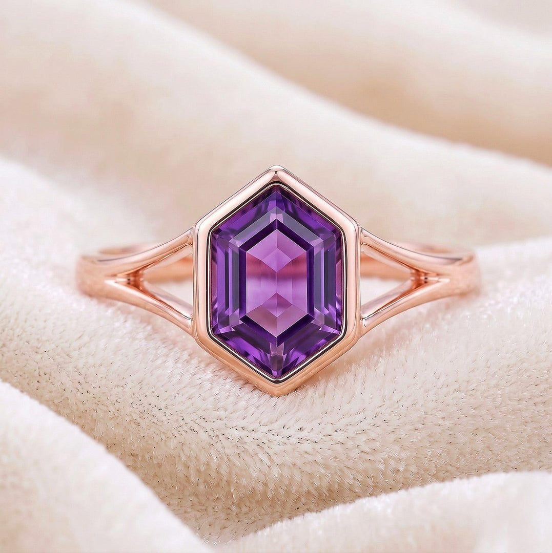 Hexagon Amethyst Engagement Ring Solitaire Art deco Yellow Gold Ring Vintage Split Band Bezel Set ring Promise anniversary bridal ring