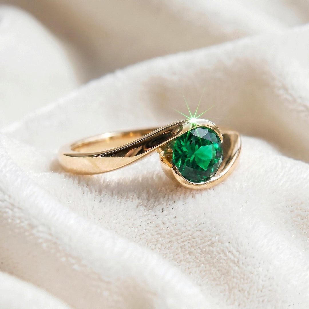 Unique Emerald Engagement Ring, Half Bezel Ring, Round Emerald Ring, Minimalist Rings Personalized, Promise Ring, Wedding Ring, Gift For Her