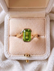 Green Peridot Ring Emerald Cut Gold Solitaire Engagement Ring Minimalist Dainty Promise Ring August Birthstone Gift for Her Anniversary Ring