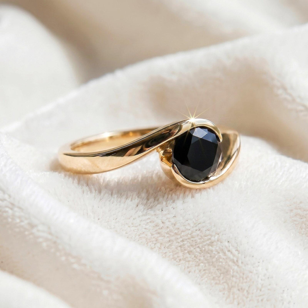 Vintage Black Onyx Round Ring, Half Bezel Setting, Onyx Gemstone Ring, Minimalist 14K Gold Ring, Birthstone Jewelry, Dainty Solitaire Ring